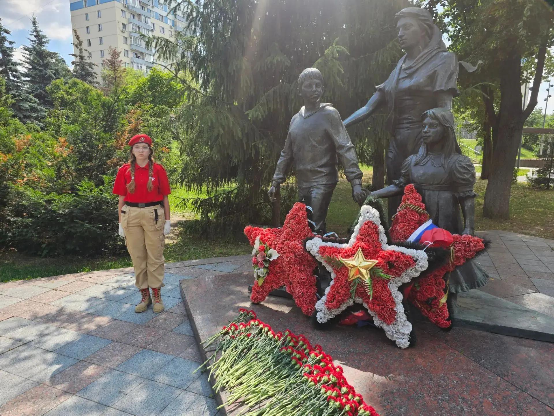 Митинг и возложение цветов в честь Дня ветеранов боевых действий